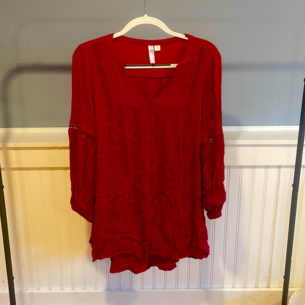 Red Francesca’s  Dress size medium, like new! 3/4 sleeve flowy